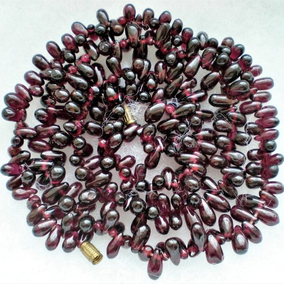 Gorgeous Antique Vintage Genuine Red Rhodolite Garnet Beads Beaded Necklace 26